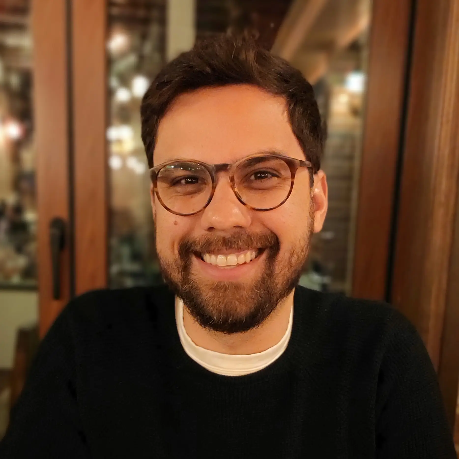 Headshot from Gabriel Almeida, founder of Crescenta.